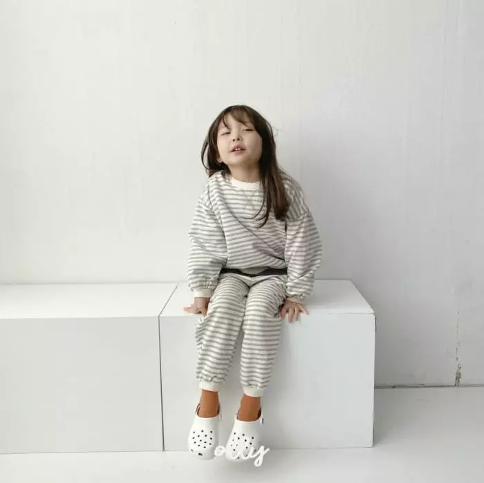 Ollymarket - Korean Children Fashion - #prettylittlegirls - Strpes Terry Top Bottom Set - 2