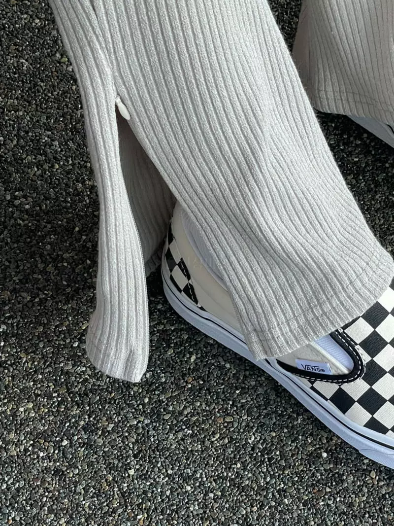 Ondo - Korean Women Fashion - #womensfashion - Rib Leggings Pants - 4