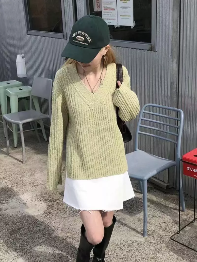 Ondo - Korean Women Fashion - #momslook - Cotton V-neck Knit Tee - 2
