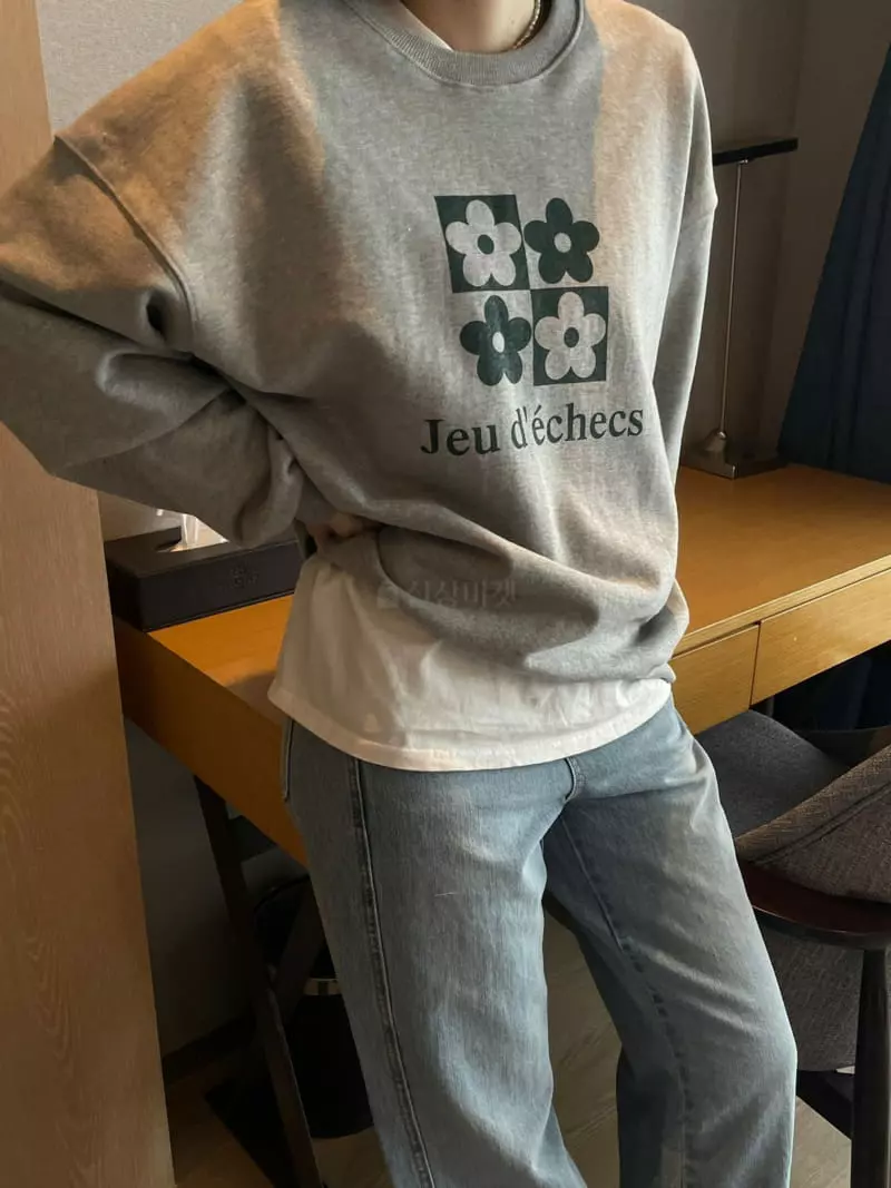 Ondo - Korean Women Fashion - #momslook - Chess Sweatshirt - 4