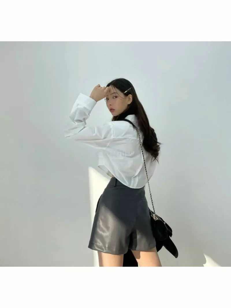 Oneway - Korean Women Fashion - #momslook - Crop Shirt - 2