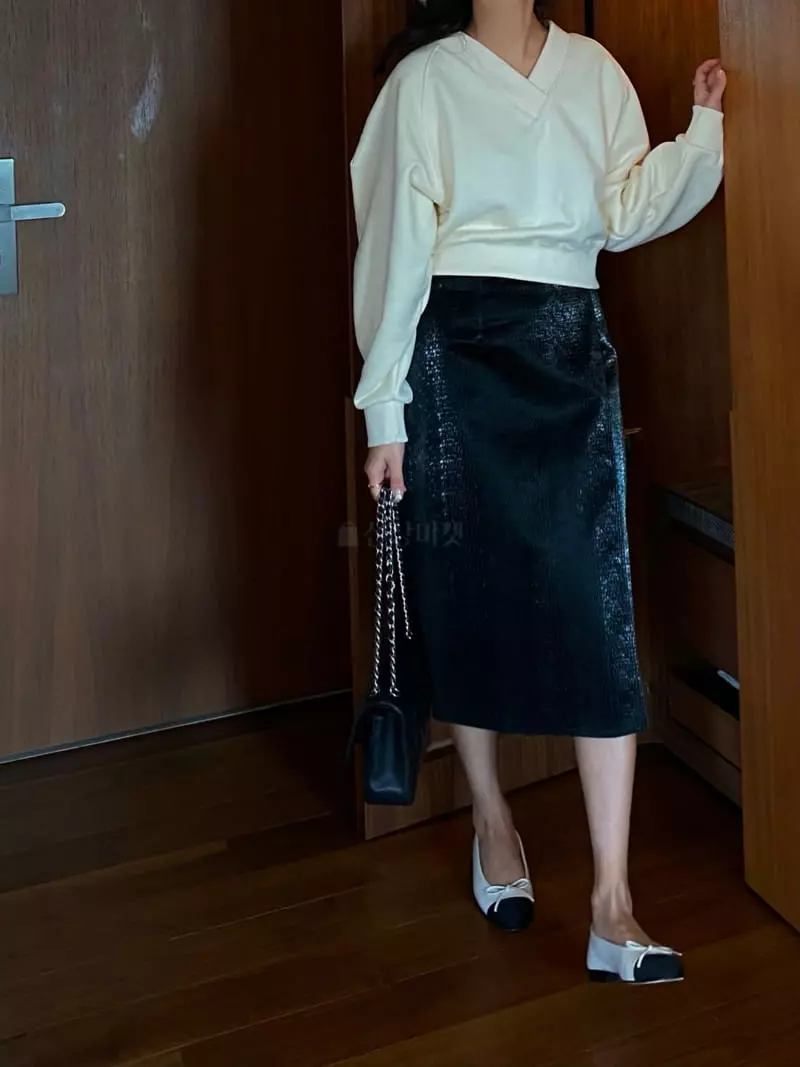 Ouppt - Korean Women Fashion - #romanticstyle - Snake Skirt - 2