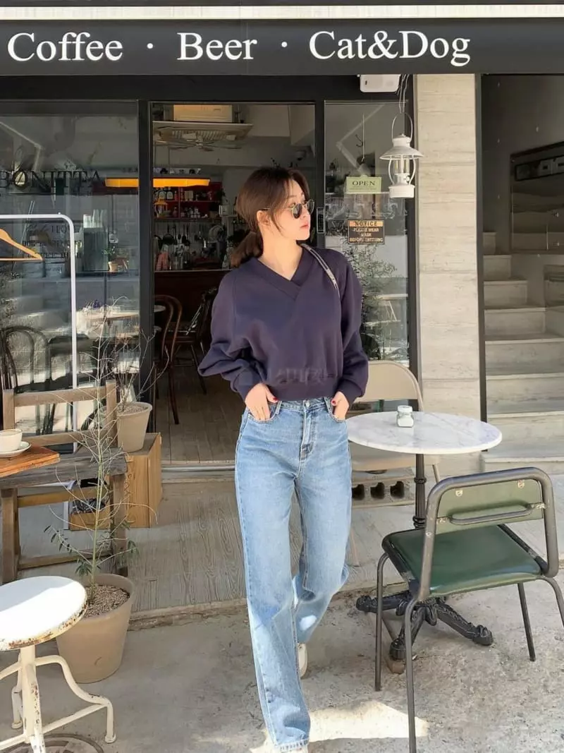 Ouppt - Korean Women Fashion - #romanticstyle - V Sweatshirt