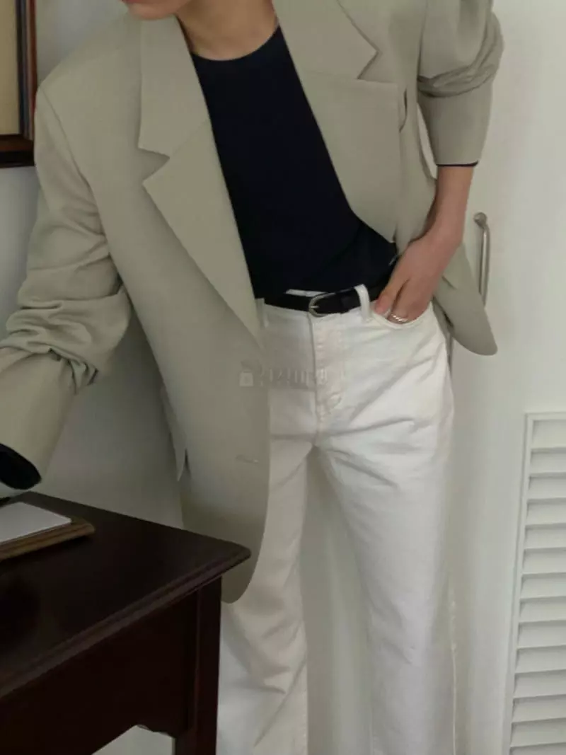 Our - Korean Women Fashion - #momslook - Roy Crop Pants (white) - 2