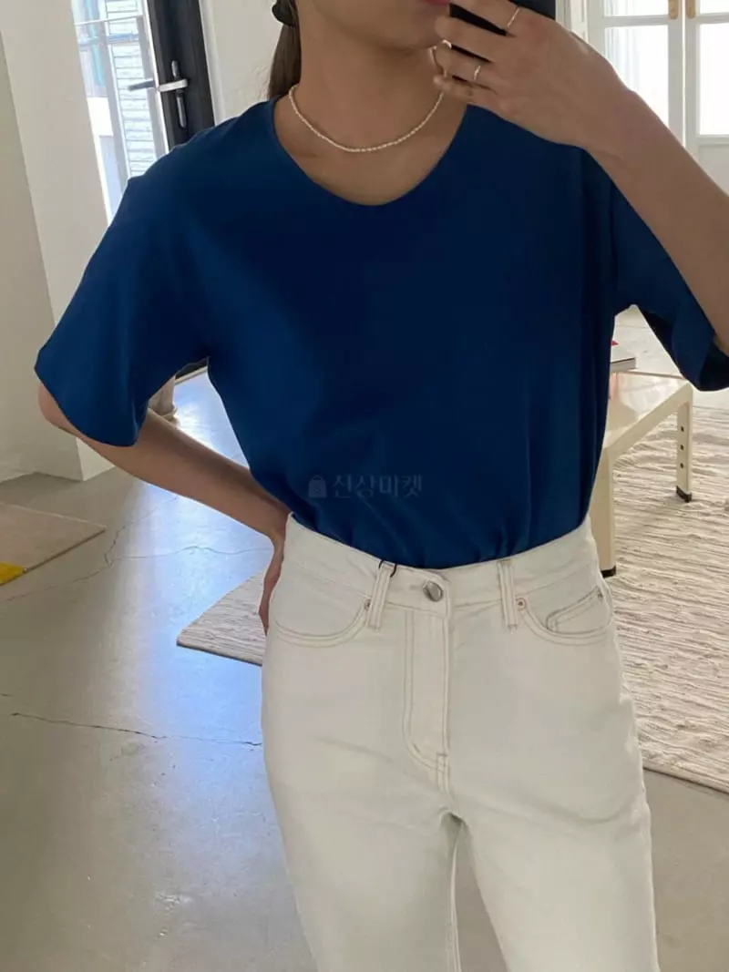 Our - Korean Women Fashion - #thatsdarling - Cotton U-neck Tee - 3