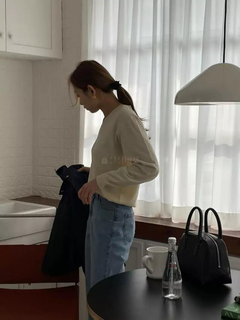 Our - Korean Women Fashion - #vintageinspired - Spring V-neck Whole Gament Tee - 2