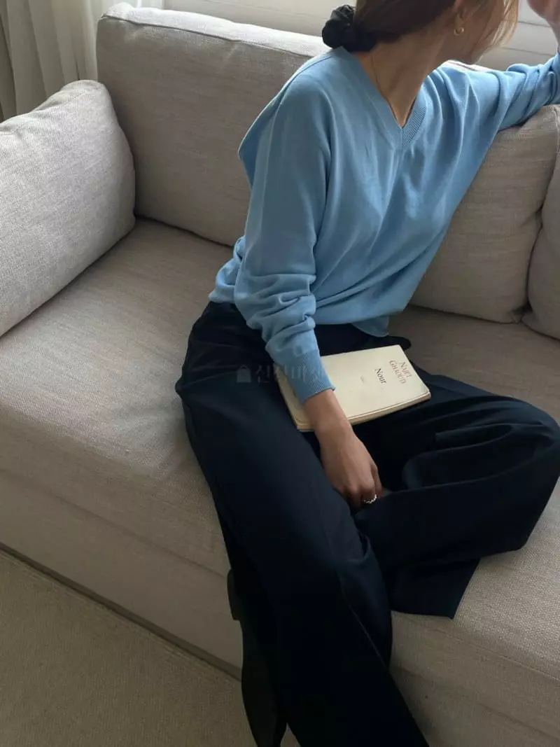 Our - Korean Women Fashion - #womensfashion - Spring V-neck Whole Gament Tee