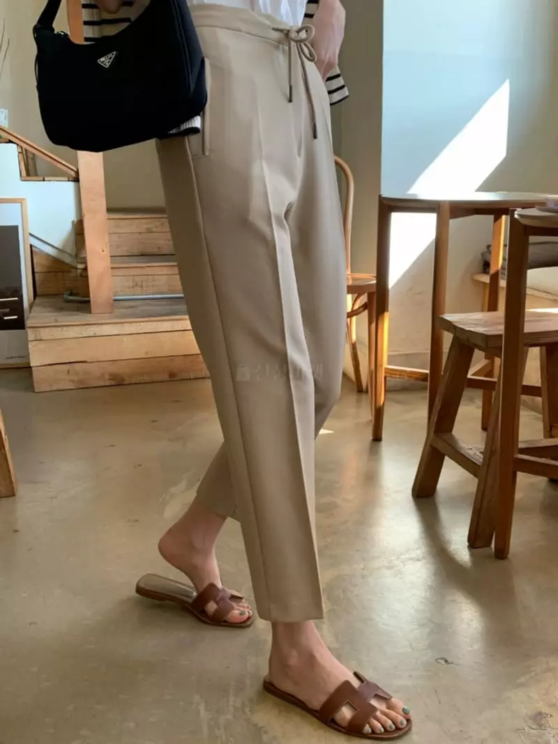 Outrene - Korean Women Fashion - #romanticstyle - Loae Baggy Pants - 3