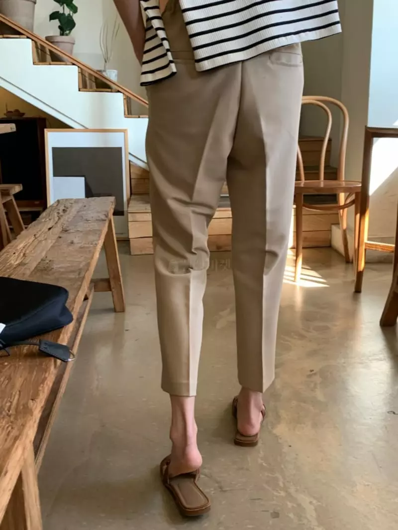 Outrene - Korean Women Fashion - #romanticstyle - Loae Baggy Pants - 4
