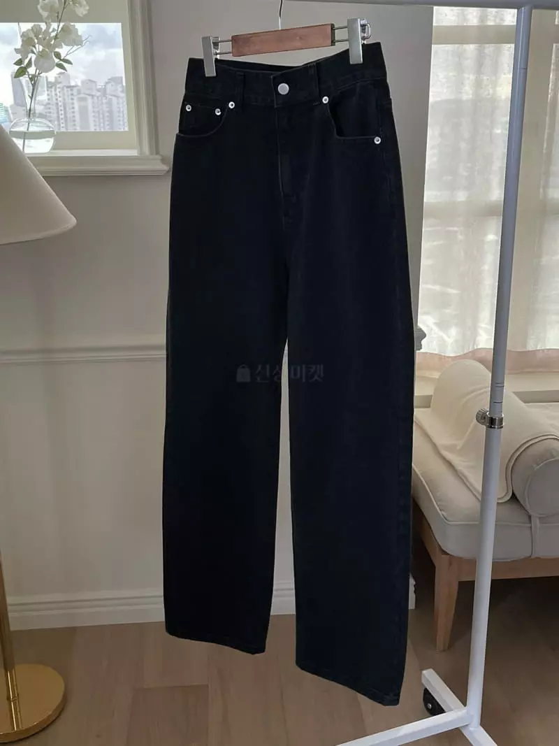 Overclassic - Korean Women Fashion - #womensfashion - Siena Black Jeans - 4