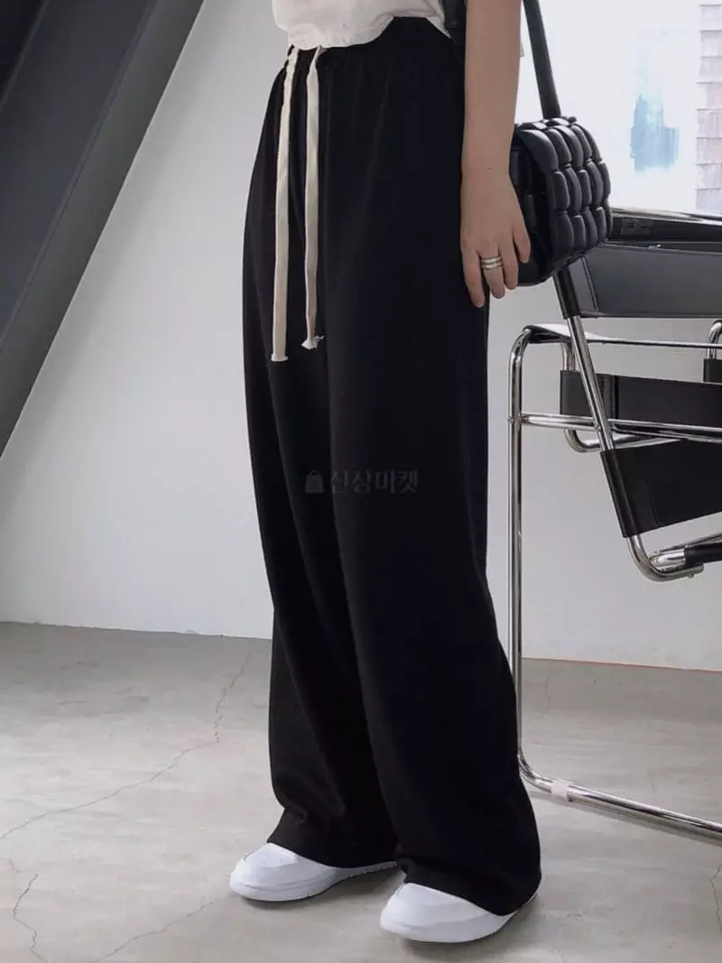 Overclassic - Korean Women Fashion - #momslook - Cotton Training Pants - 2