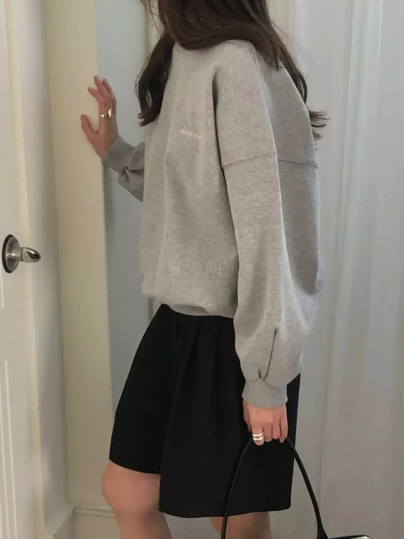 Overclassic - Korean Women Fashion - #pursuepretty - Round Heavy Sweatshirt - 4
