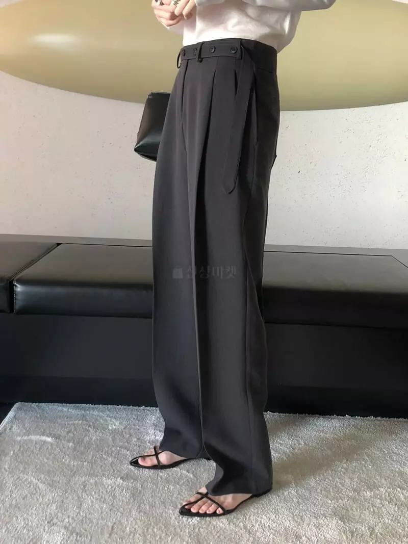 Overclassic - Korean Women Fashion - #restrostyle - Milan Button Pants