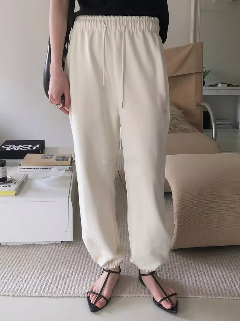 Overclassic - Korean Women Fashion - #shopsmall - Maren Heavy Jogger Pants - 3