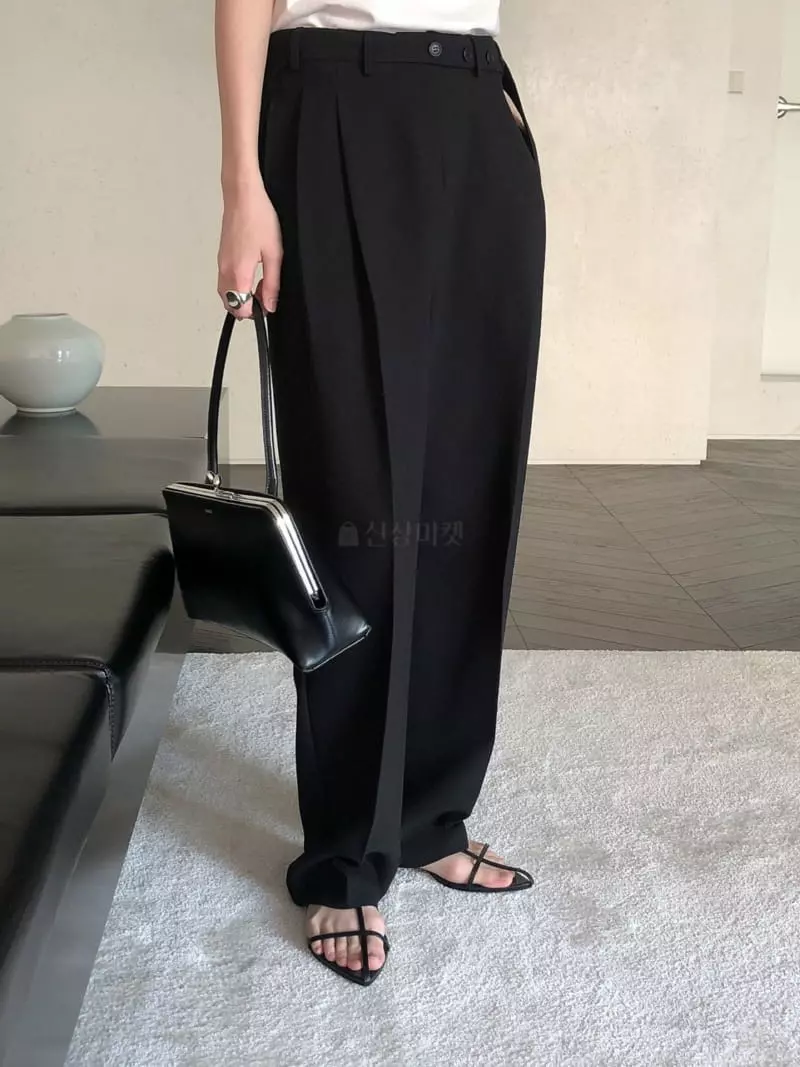 Overclassic - Korean Women Fashion - #shopsmall - Milan Button Pants - 4