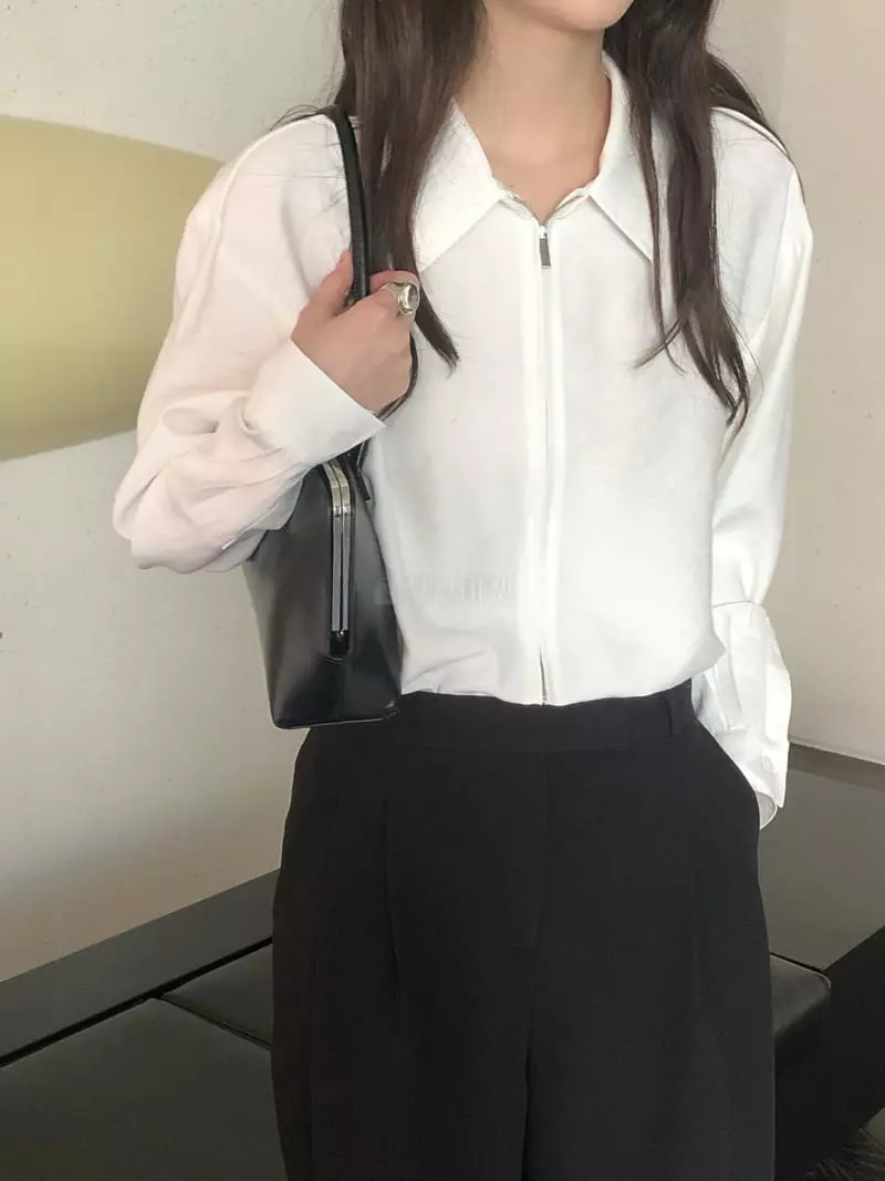 Overclassic - Korean Women Fashion - #thelittlethings - Garb Zipper Blouse - 2