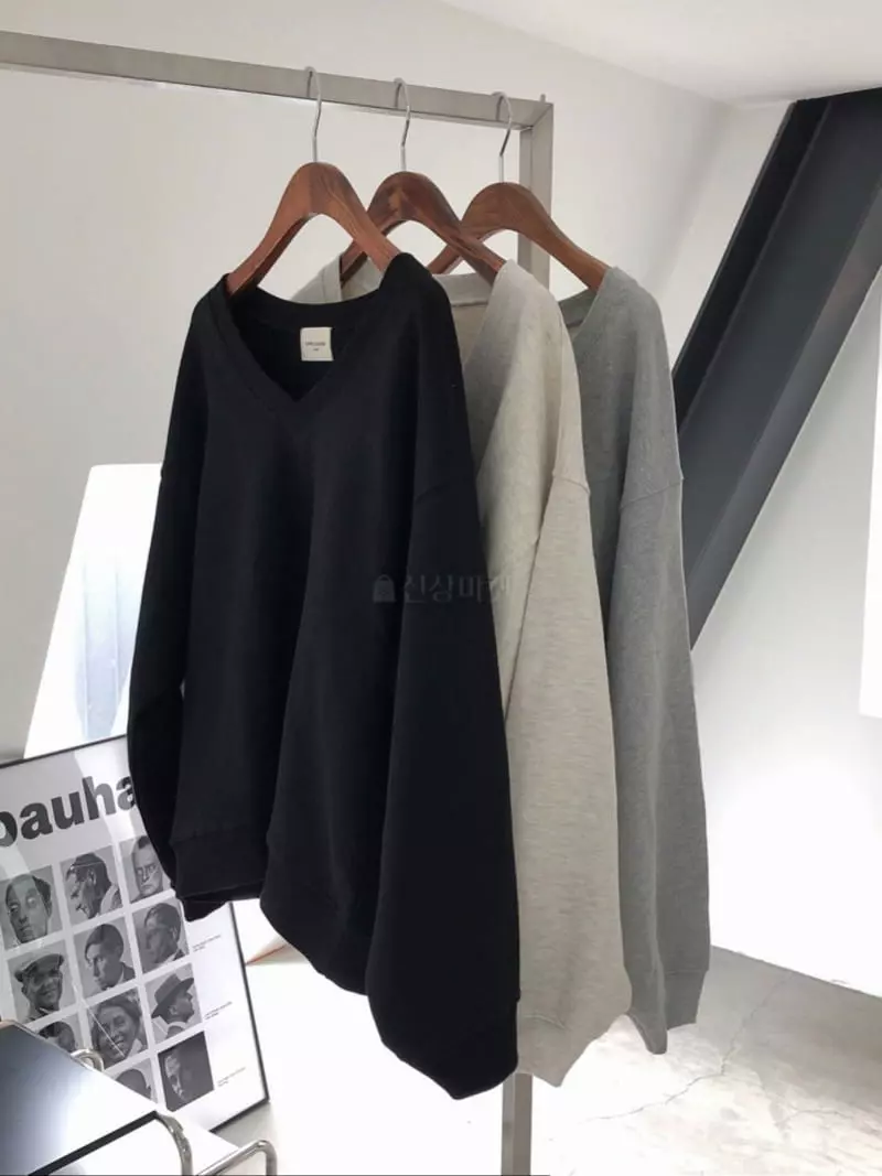 Overclassic - Korean Women Fashion - #womensfashion - V-neck Sweatshirt - 2