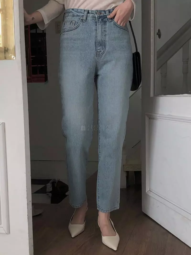 Overclassic - Korean Women Fashion - #womensfashion - Pound Flat Jeans