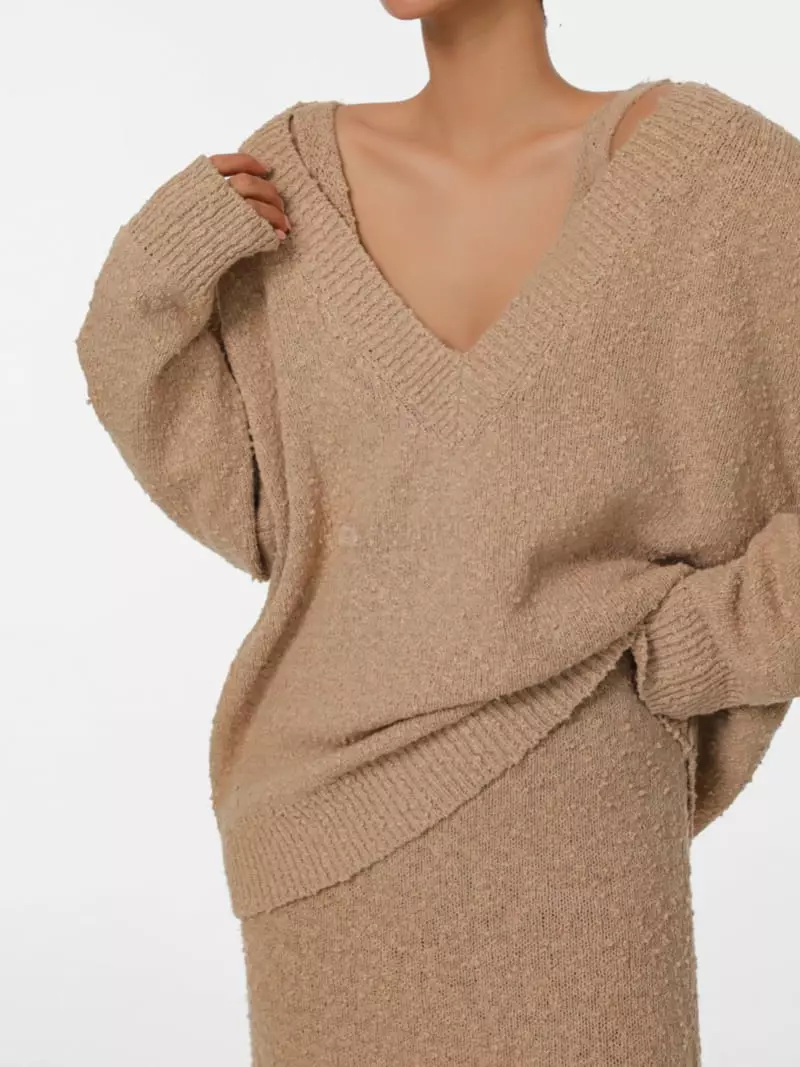 Paper Moon - Korean Women Fashion - #womensfashion - Oversized Fuzzy V-Neck Knit Tee - 3