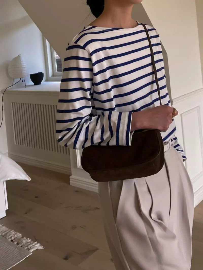 Plat - Korean Women Fashion - #momslook - Saint Strip Tee - 3