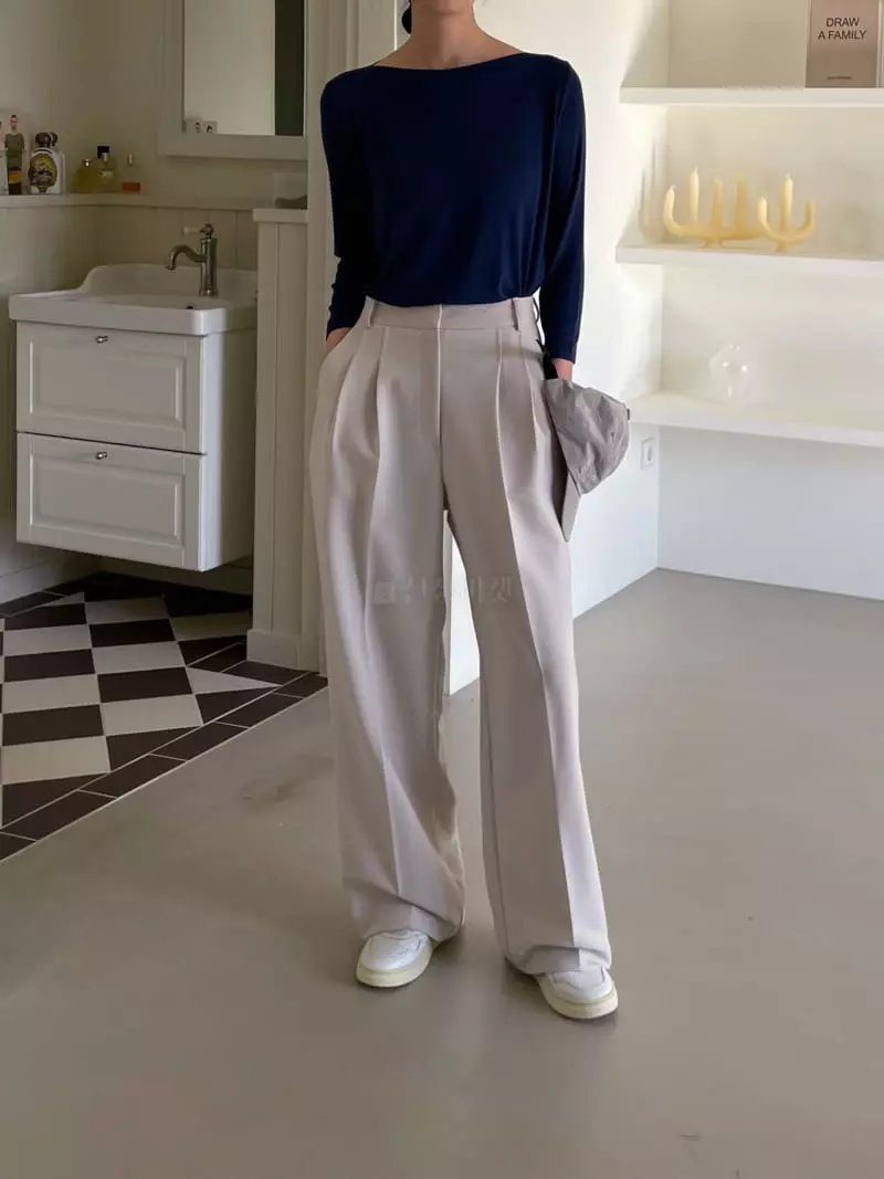 Plat - Korean Women Fashion - #womensfashion - Rip Lip Tee - 2