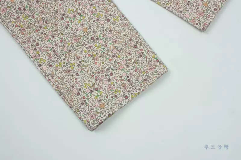 Pourenfant - Korean Children Fashion - #littlefashionista - Jacqueline Flower Dungarees - 6