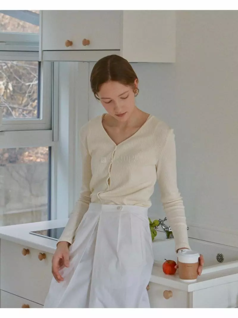 Refleur - Korean Women Fashion - #momslook - Jacquard Sleeveless Tee - 2