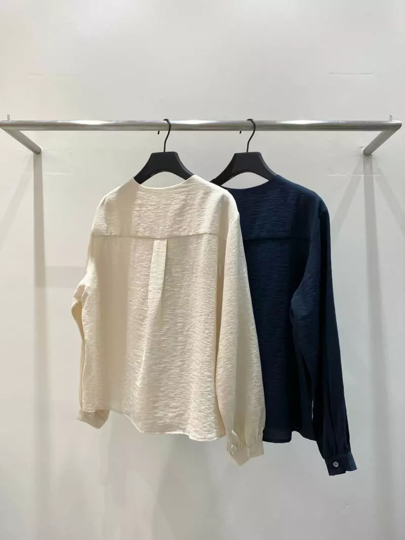 Refleur - Korean Women Fashion - #momslook - Jane Shirring Blouse - 4