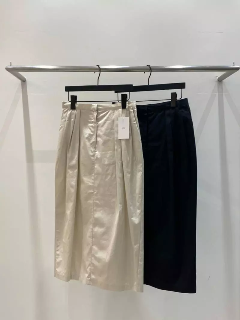 Refleur - Korean Women Fashion - #momslook - Pleate Skirt - 4