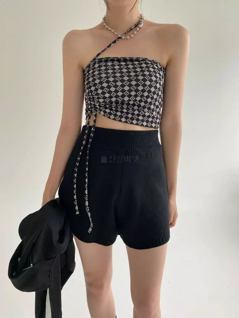 Remood - Korean Women Fashion - #momslook - Square Halter Sleeveless Crop Tee