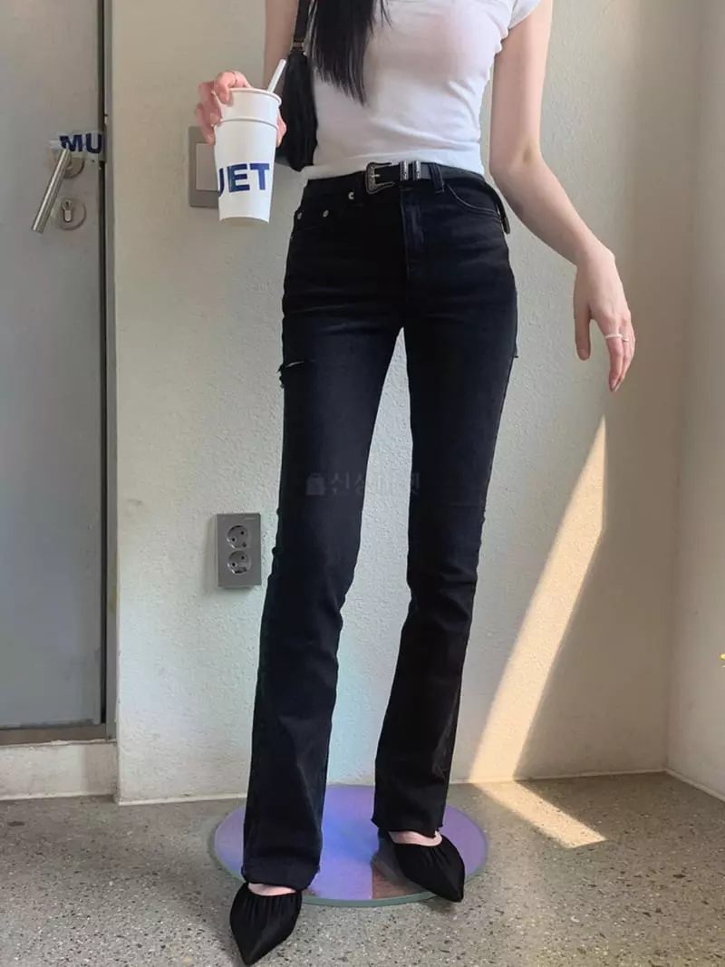 Remood - Korean Women Fashion - #thelittlethings - Bootcut High-waist Jeans - 3