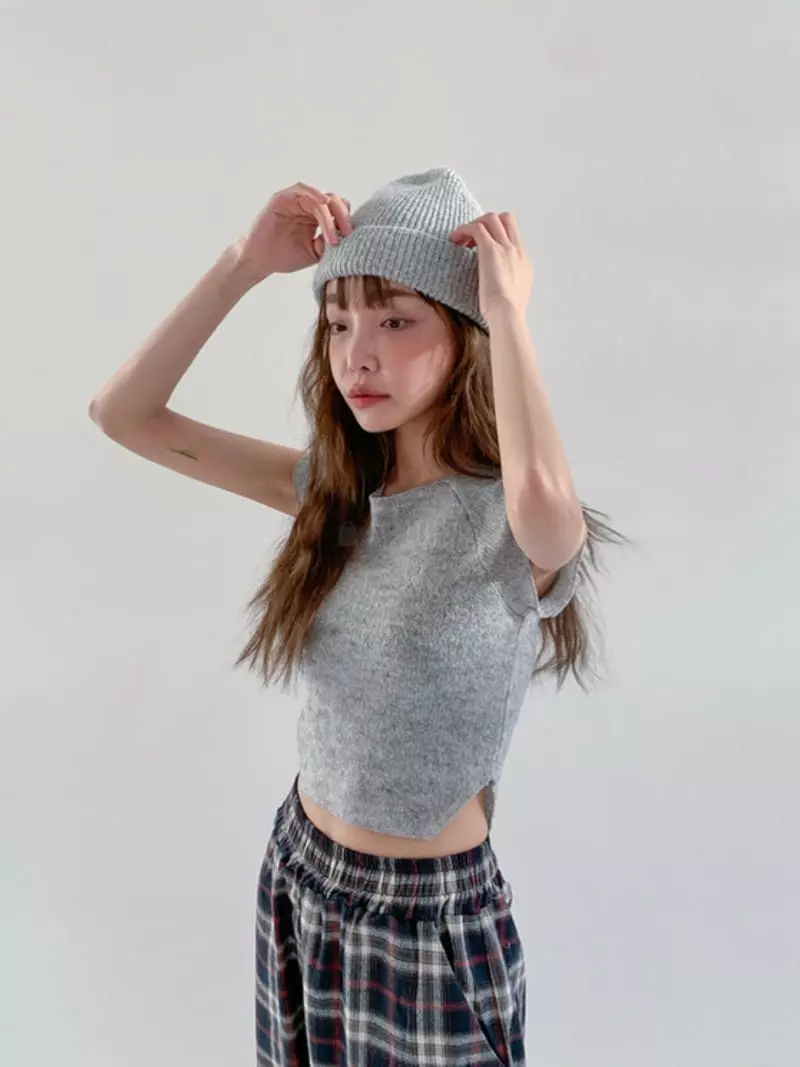 Remood - Korean Women Fashion - #womensfashion - Logo Knit Crop Tee - 3