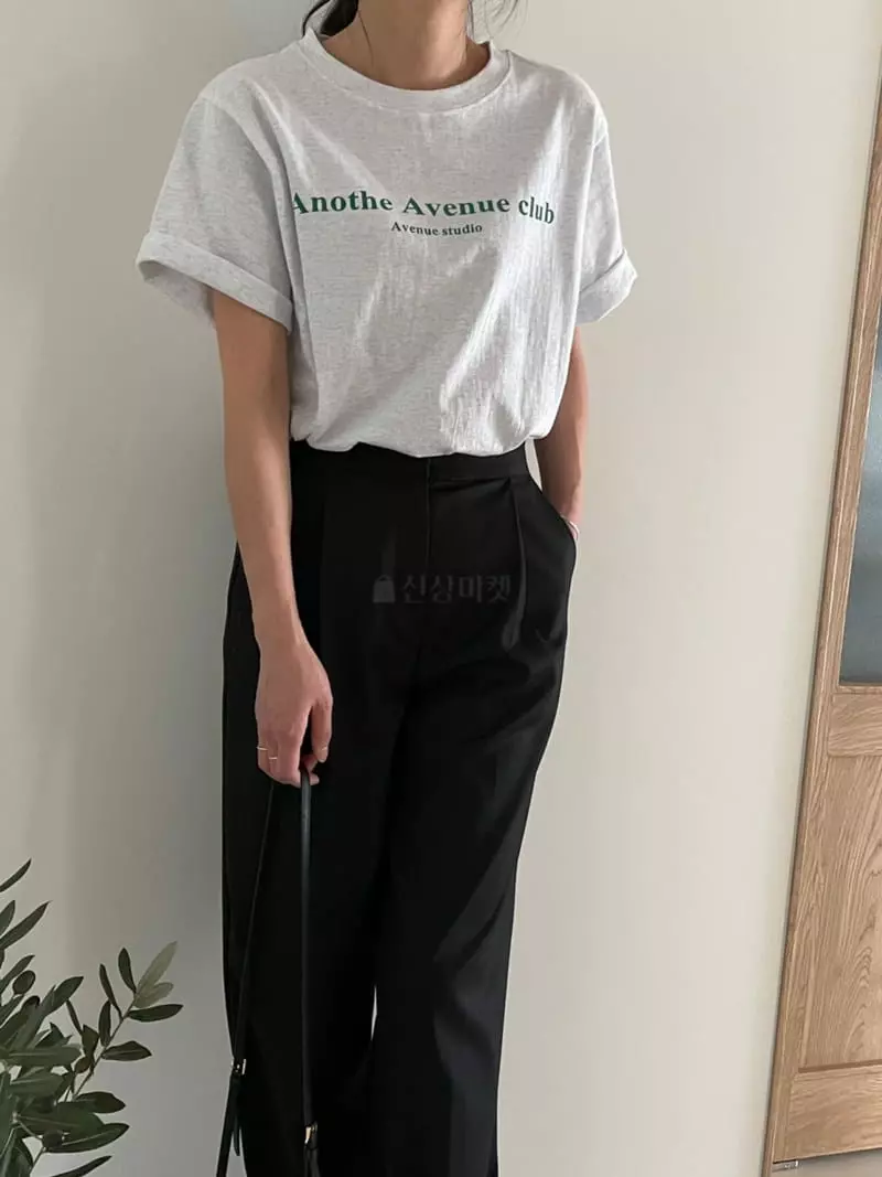 Ripple - Korean Women Fashion - #romanticstyle - Club Avenue Tee