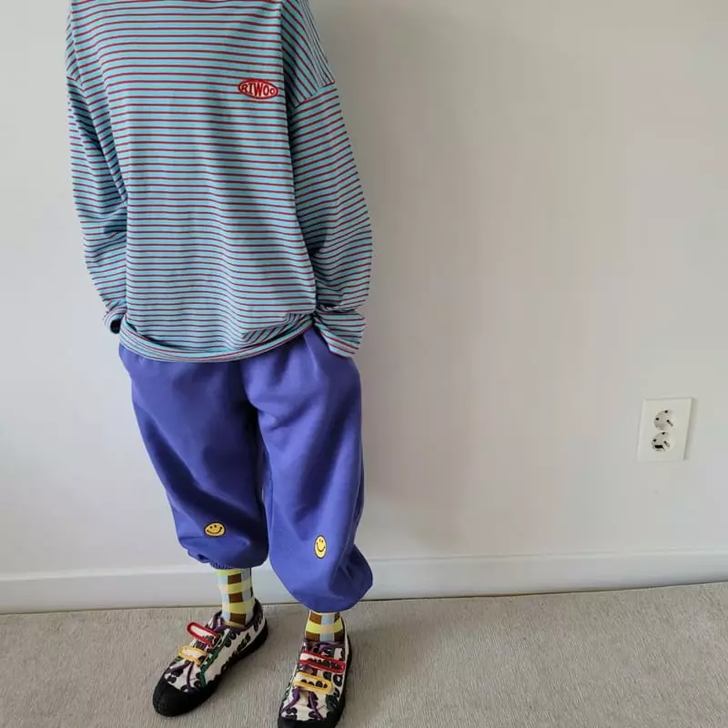 Riwoo Riwoo - Korean Junior Fashion - #kidsstore - Smile Wide Jogger Pants - 4