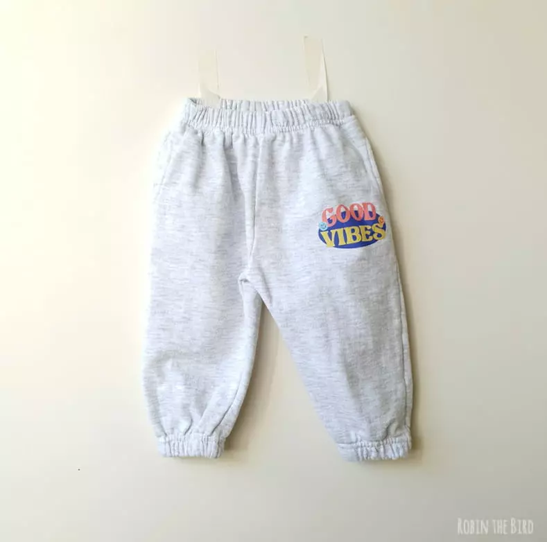 Saerobin - Korean Children Fashion - #prettylittlegirls - Smile Lettering Jogger Pants
