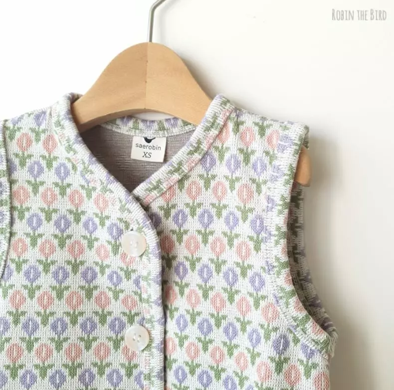 Saerobin - Korean Children Fashion - #stylishchildhood - Flower Knit Vest - 5