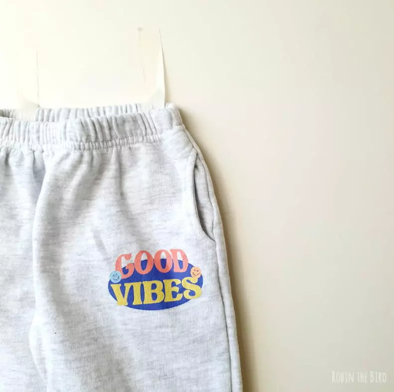 Saerobin - Korean Children Fashion - #toddlerclothing - Smile Lettering Jogger Pants - 3