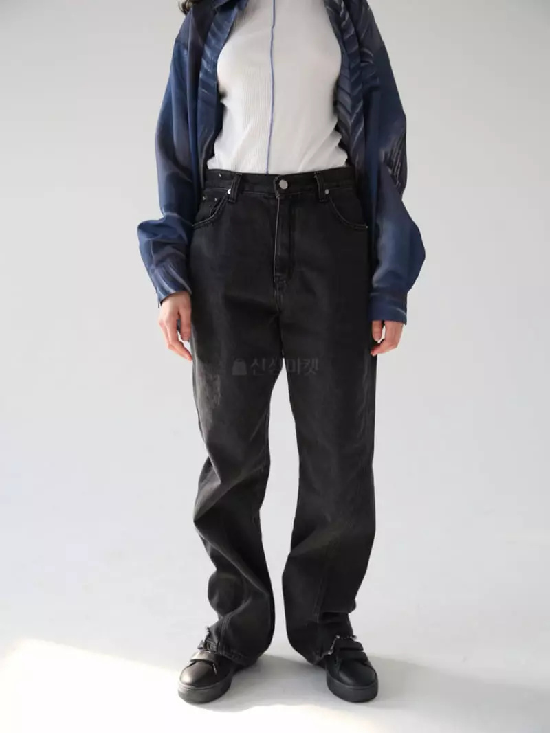 Sia - Korean Women Fashion - #momslook - Turn-up Black Pants