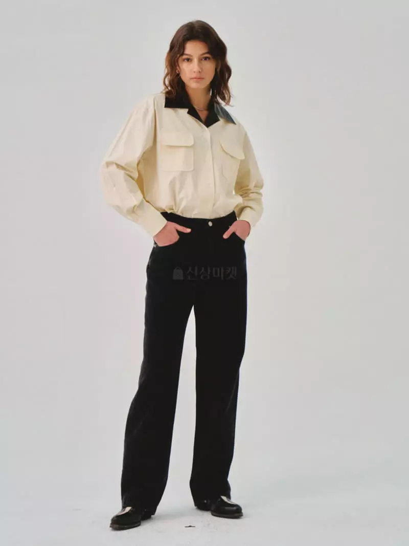 Sllow - Korean Women Fashion - #momslook - Double Back Pocket Regular Jenas - 2