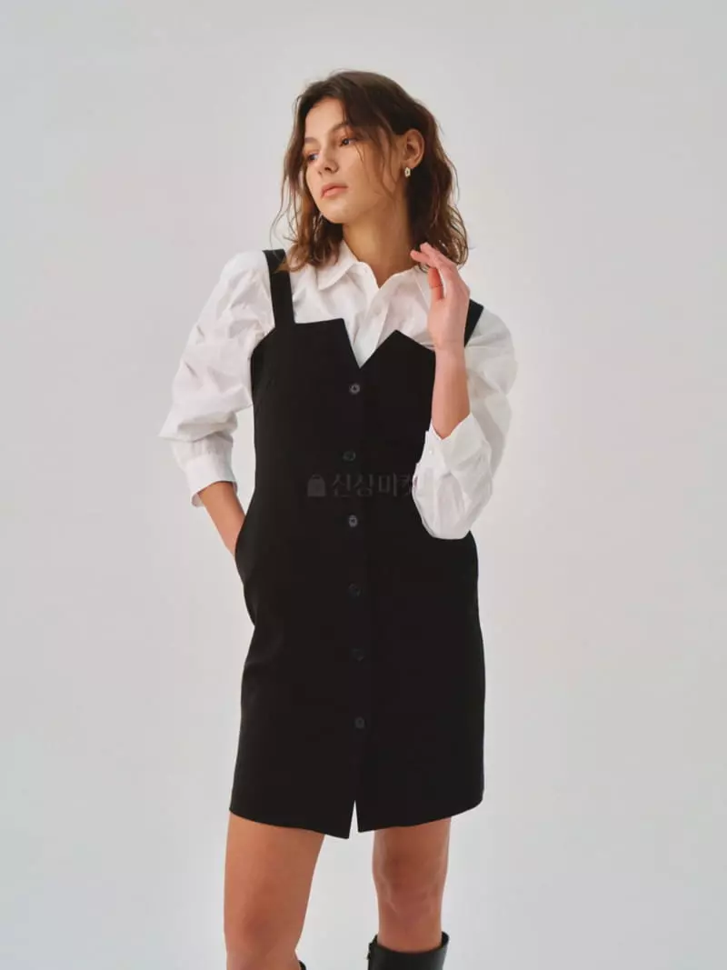 Sllow - Korean Women Fashion - #vintagekidsstyle - Bustier Button Banding One-piece - 3
