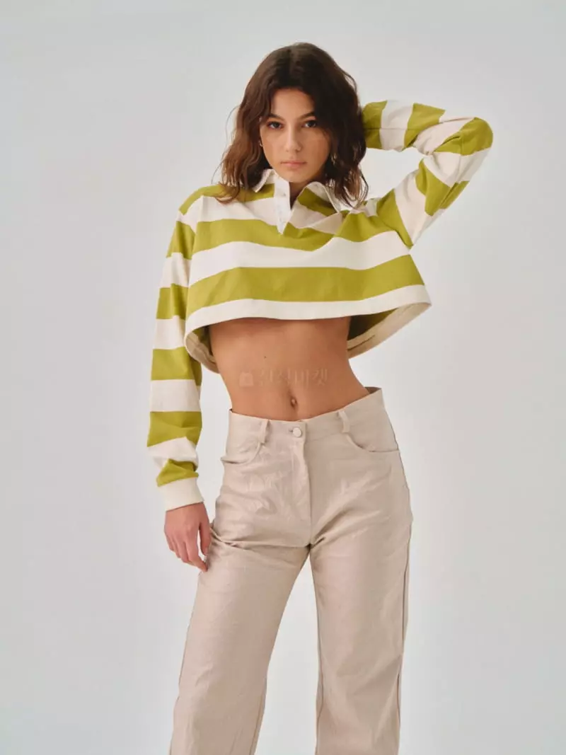 Sllow - Korean Women Fashion - #womensfashion - Lugger Crop Tee