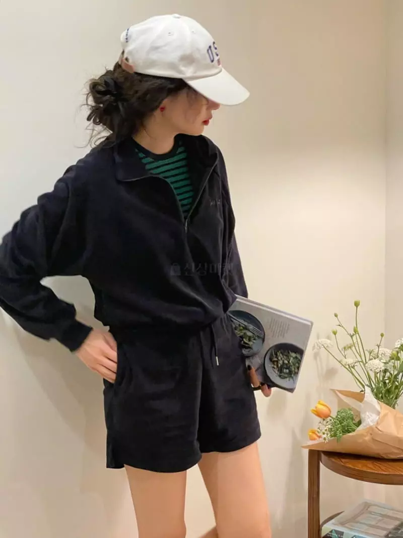 Sold Out - Korean Women Fashion - #momslook - Teddy Sweatshirt - 4