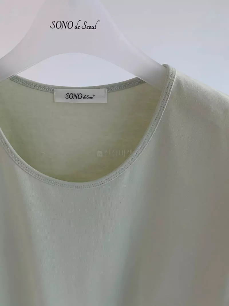 Sono De Seoul - Korean Women Fashion - #vintagekidsstyle - Basic U-neck Silket Tee