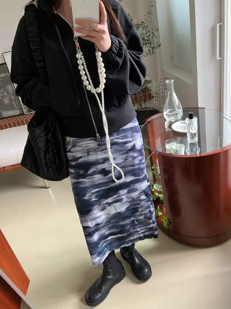 Special - Korean Women Fashion - #momslook - Water-printed Skirt (horizontal line) - 2