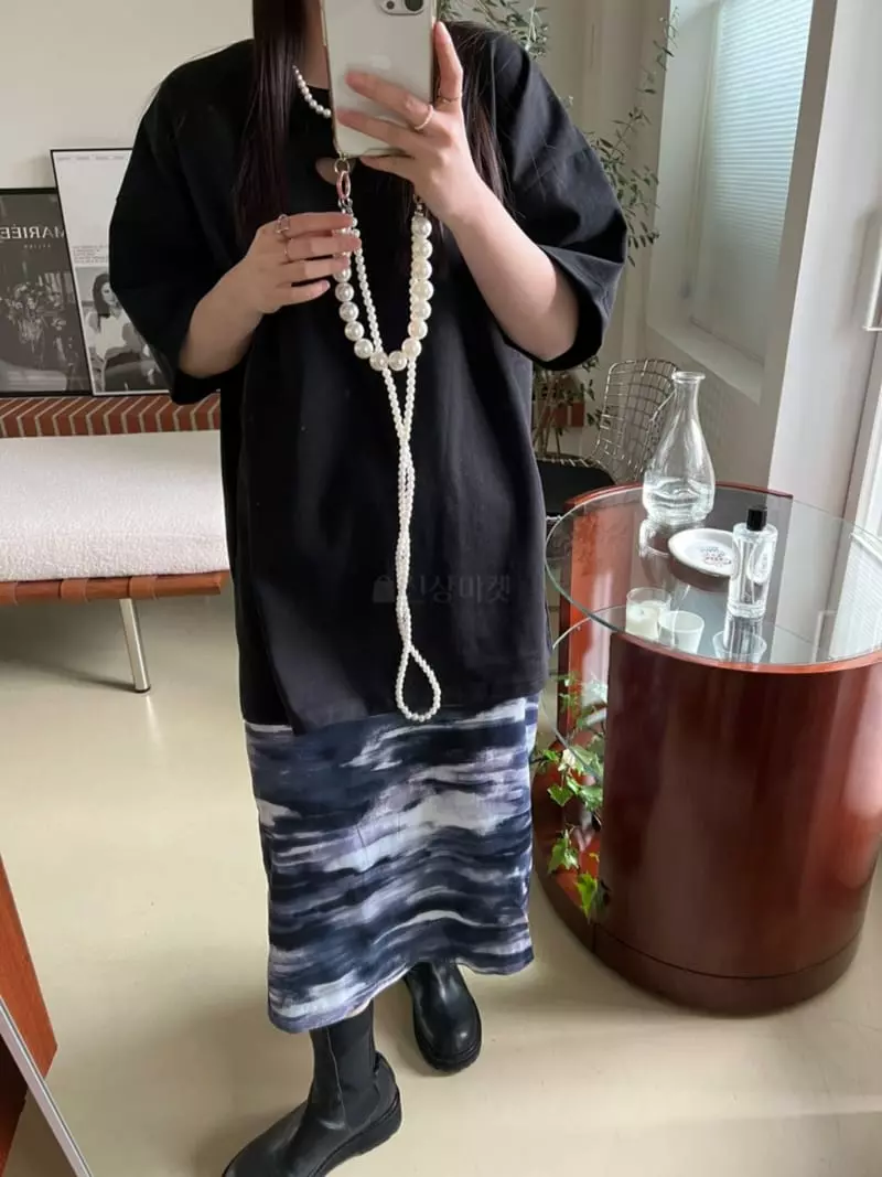 Special - Korean Women Fashion - #womensfashion - Water-printed Skirt (horizontal line)