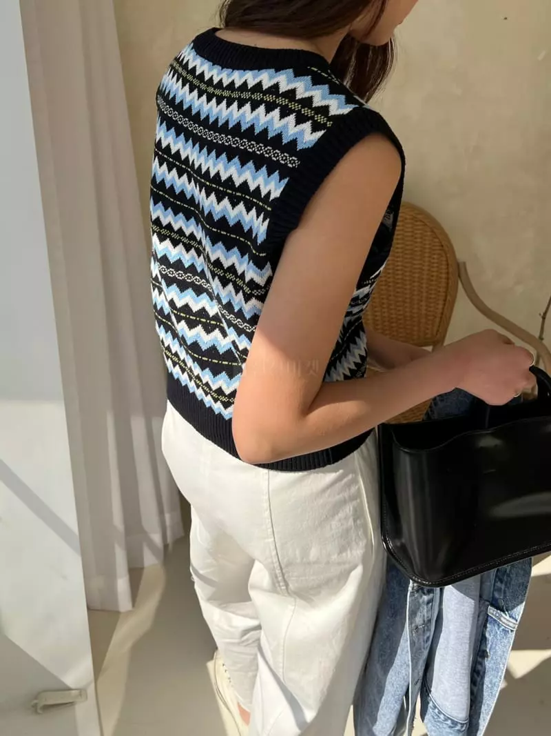 Ssemienne - Korean Women Fashion - #momslook - Monchell Knit Vest - 2