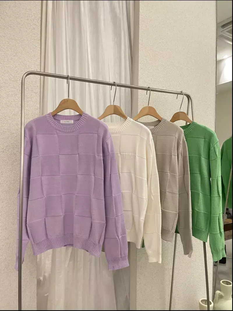 Ssemienne - Korean Women Fashion - #momslook - Chess Round Knit Tee - 4