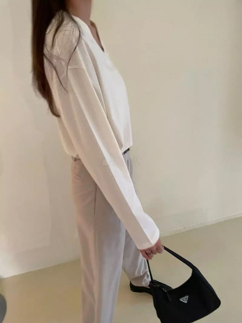 Talktalk - Korean Women Fashion - #womensfashion - Routine Loose V-neck Tee - 2