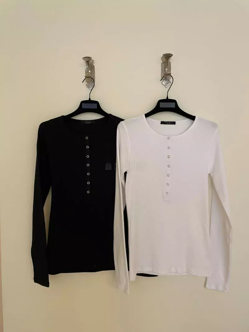 Talktalk - Korean Women Fashion - #momslook - Best Snap Tee - 4