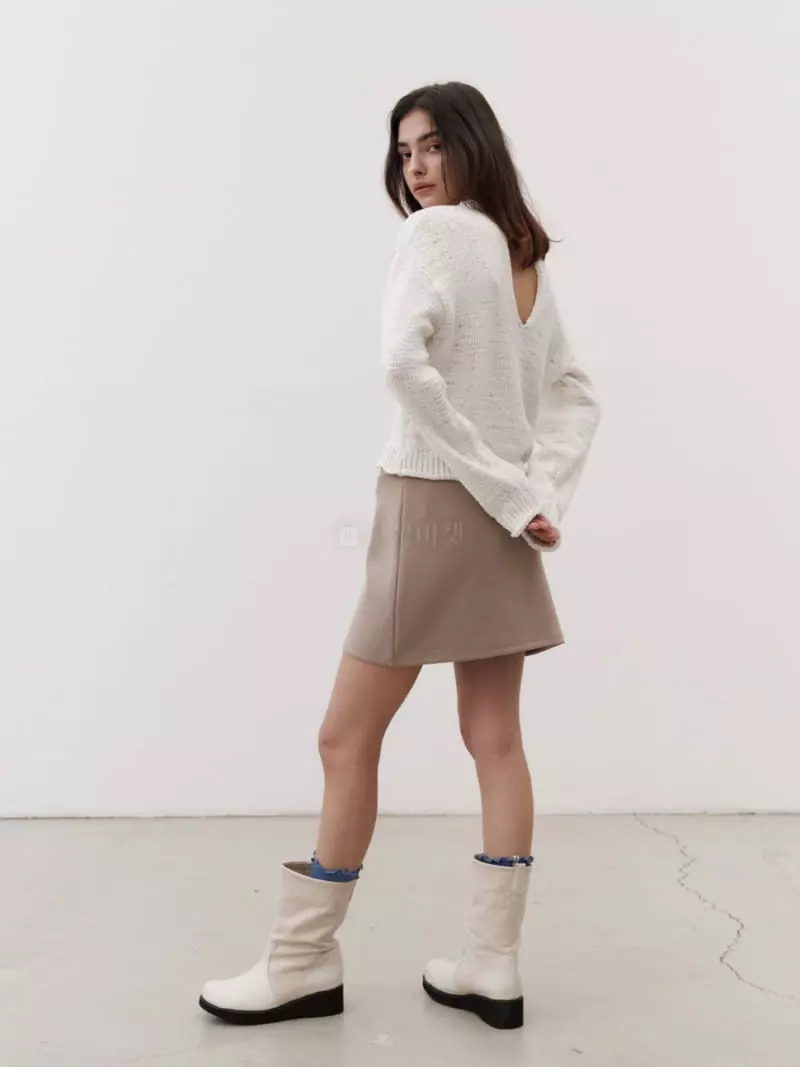 Tempting - Korean Women Fashion - #womensfashion - Back Hole Knit Tee - 3